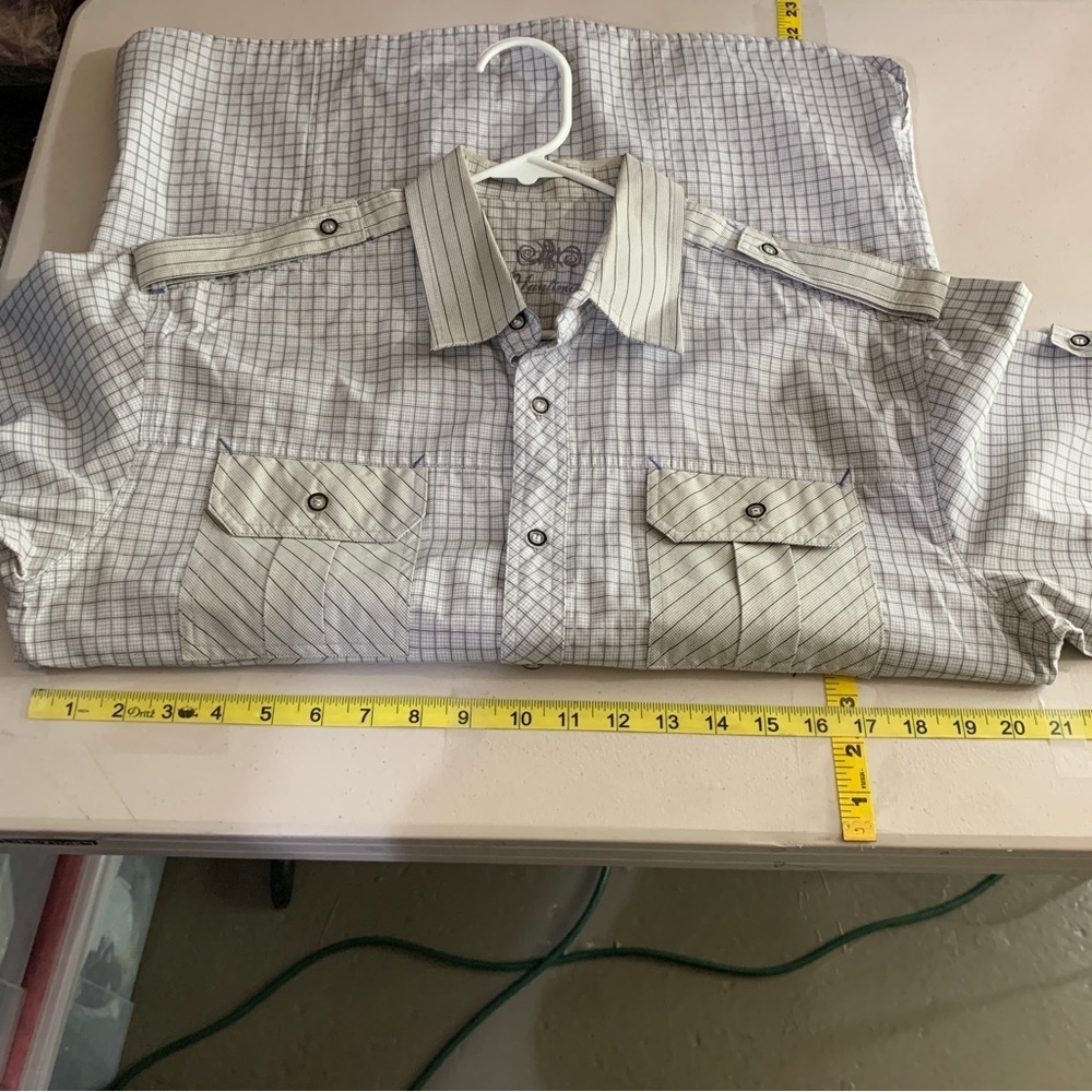 Men’s button-down shirt plaid short sleeve grid pattern white gray large stripes - Picture 7 of 8